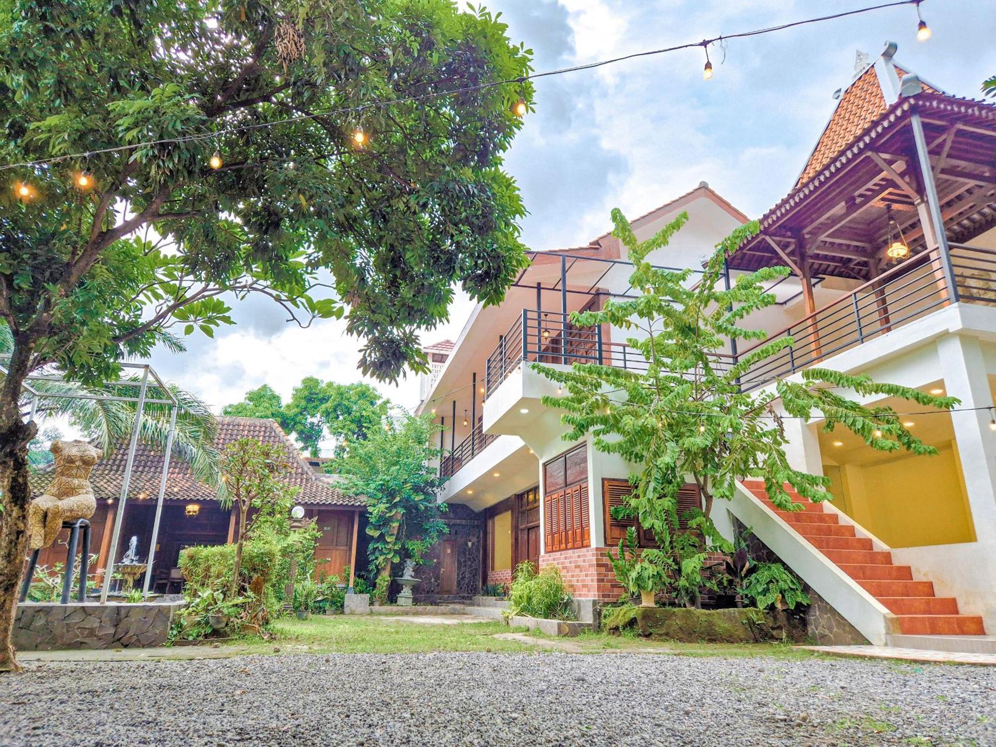 Pendhapa Art Space - Pas Limasan Prawirotaman