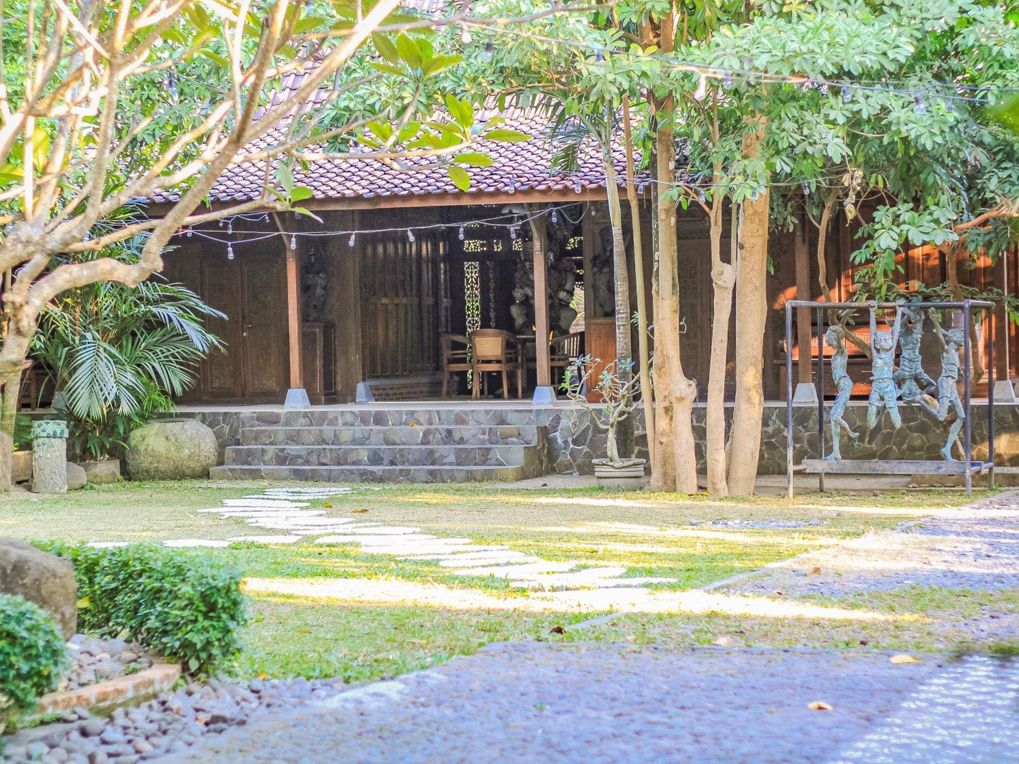 Wisma tamu Pendhapa Art Space - Pas Limasan